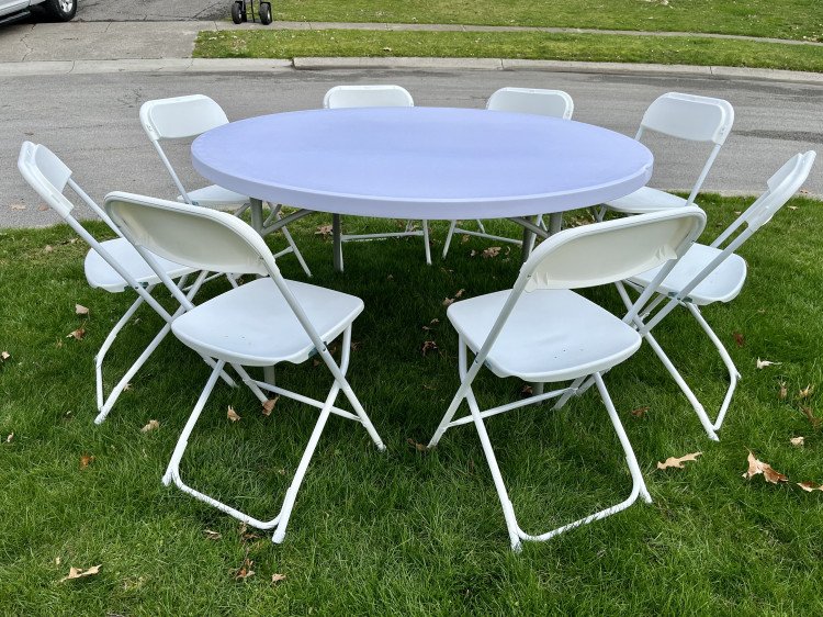 60 Round Table & 8 Chairs $35